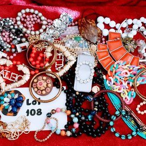 Jewelry Lot: Vintage to Modern Wearable, Fixable and Craft - Two Pounds! Lot 108